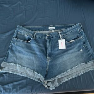 Good American Cut off shorts